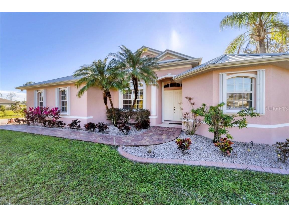 1530 Glenview Road North Port FL 34288 D6133961 image1