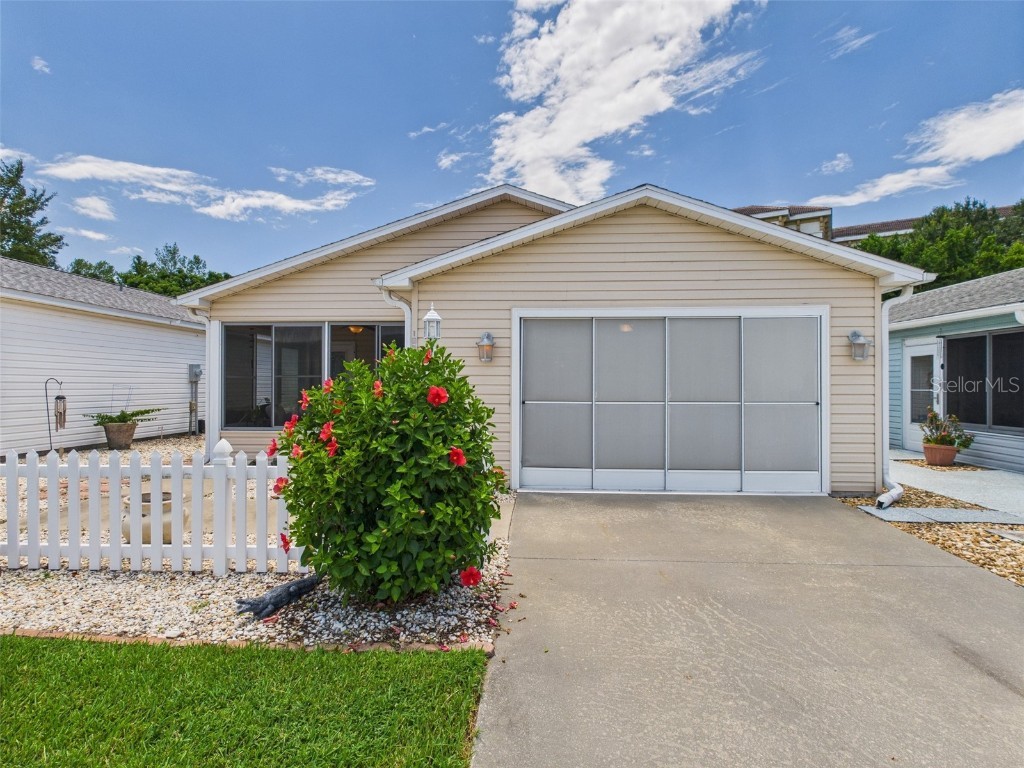 1530 Lozano Avenue The Villages FL 32159 G5099884 image1