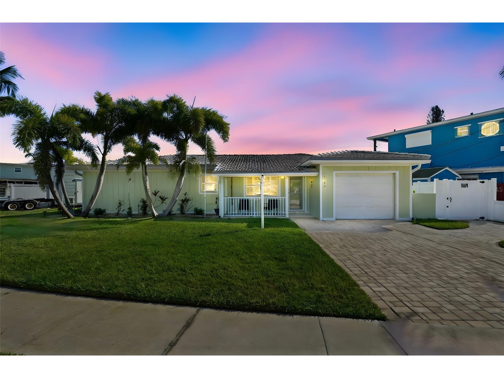 15302 Harbor Drive Madeira Beach FL 33708 TB8433038 image2