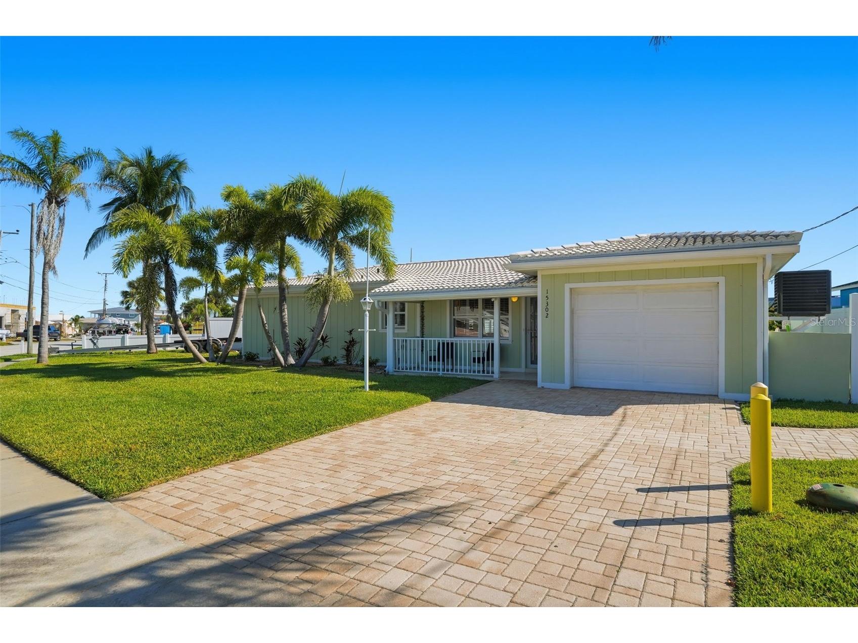 15302 Harbor Drive Madeira Beach FL 33708 TB8433038 image3