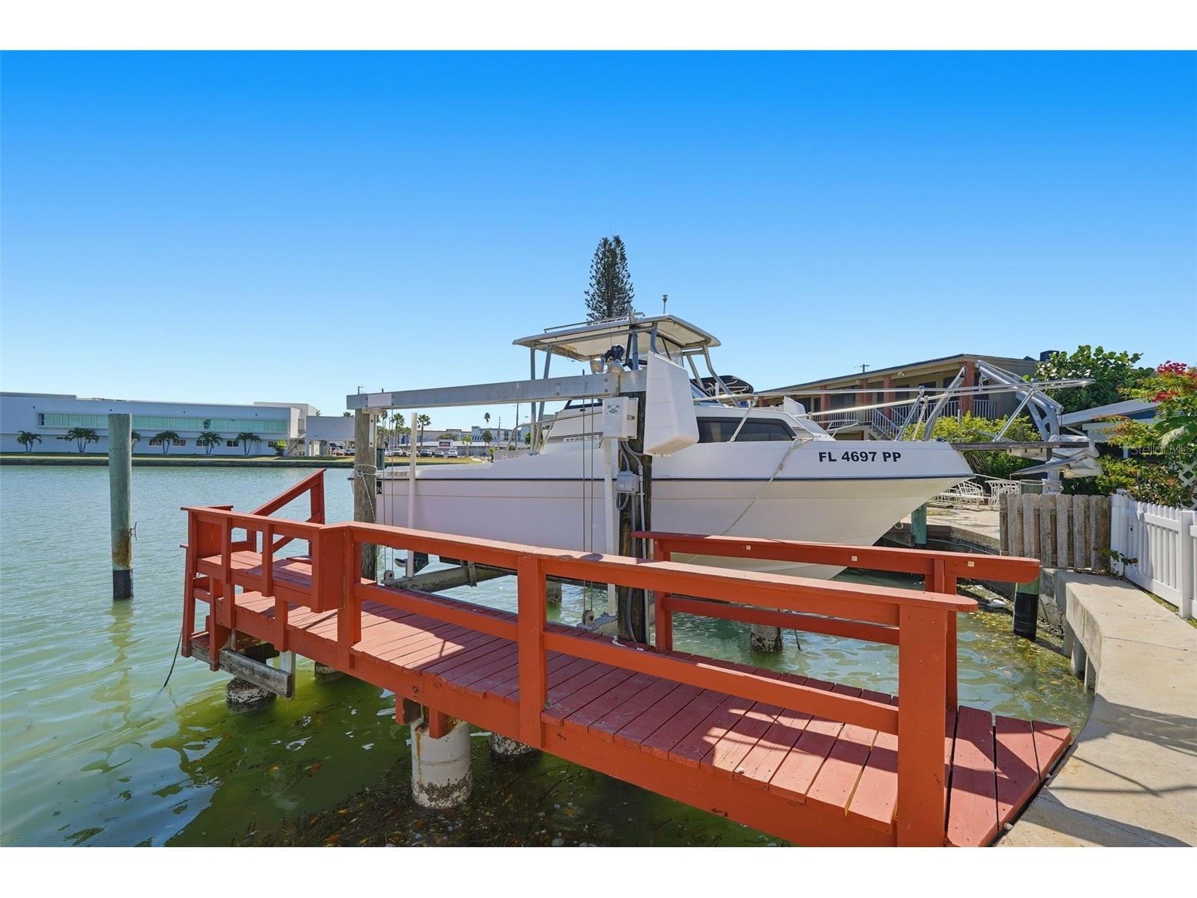 15302 Harbor Drive Madeira Beach FL 33708 TB8433038 image38