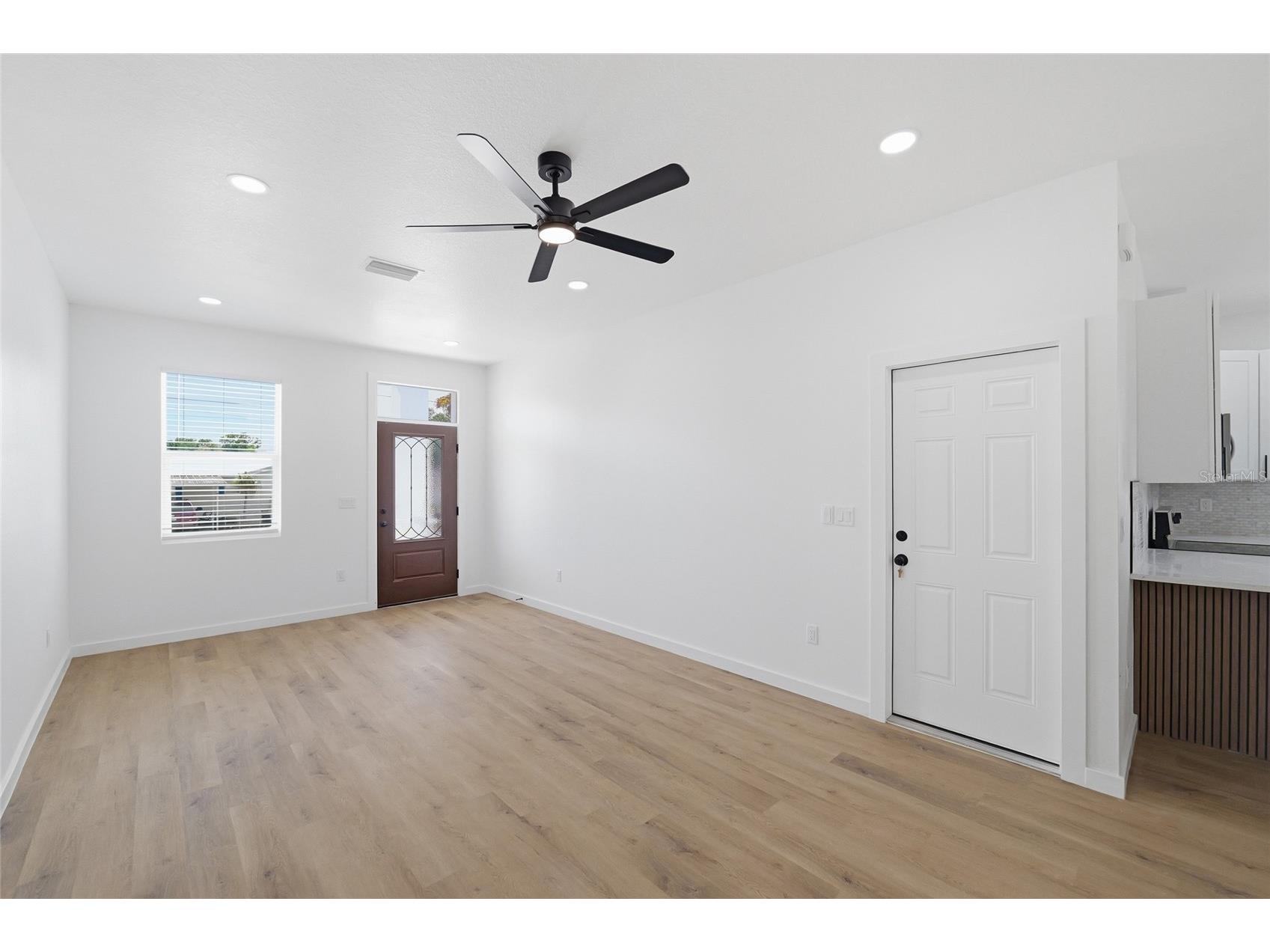 15304 16th Street Dade City FL 33523 TB8454092 image8