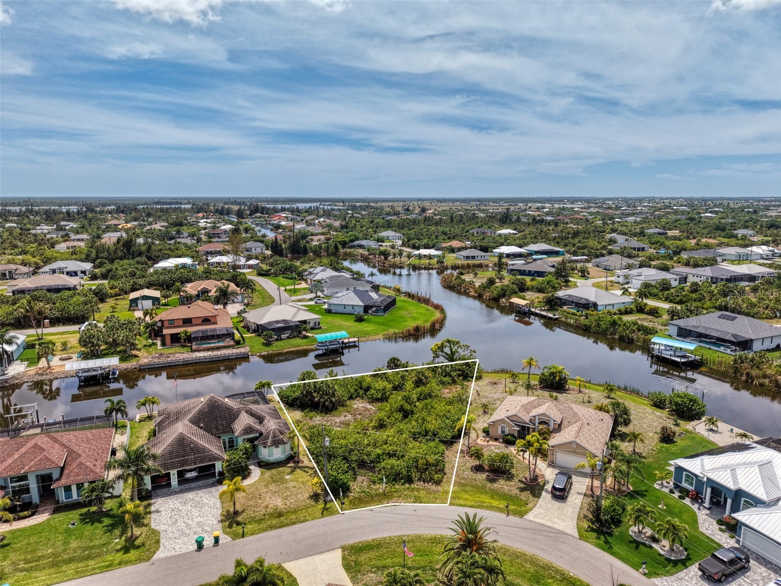 15304 Hennipen Circle Port Charlotte FL 33981 - PRESIDENT WATERWAY C7524235 image3