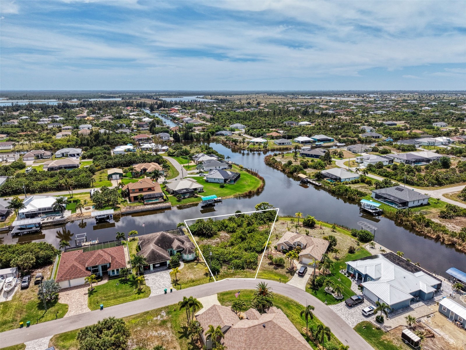15304 Hennipen Circle Port Charlotte FL 33981 - PRESIDENT WATERWAY C7524235 image4
