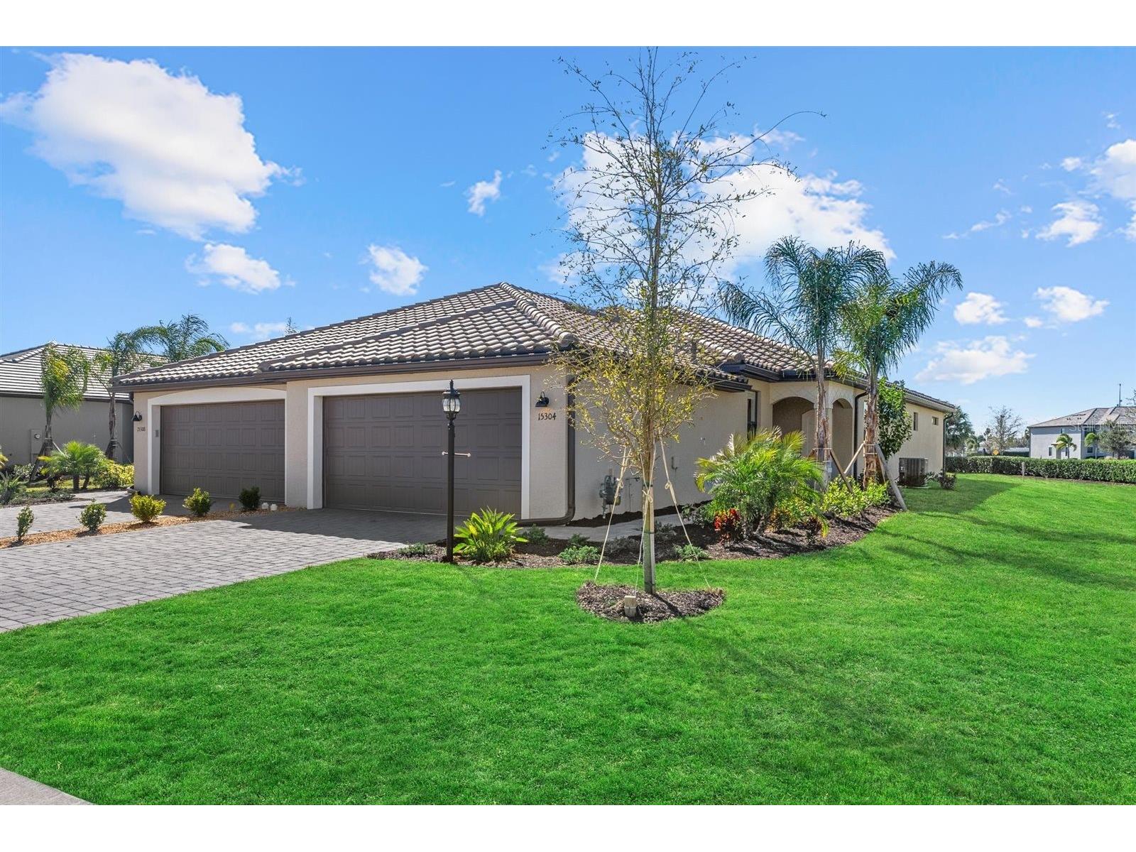 15304 Sunny Day Drive Lakewood Ranch FL 34211 A4679446 image1