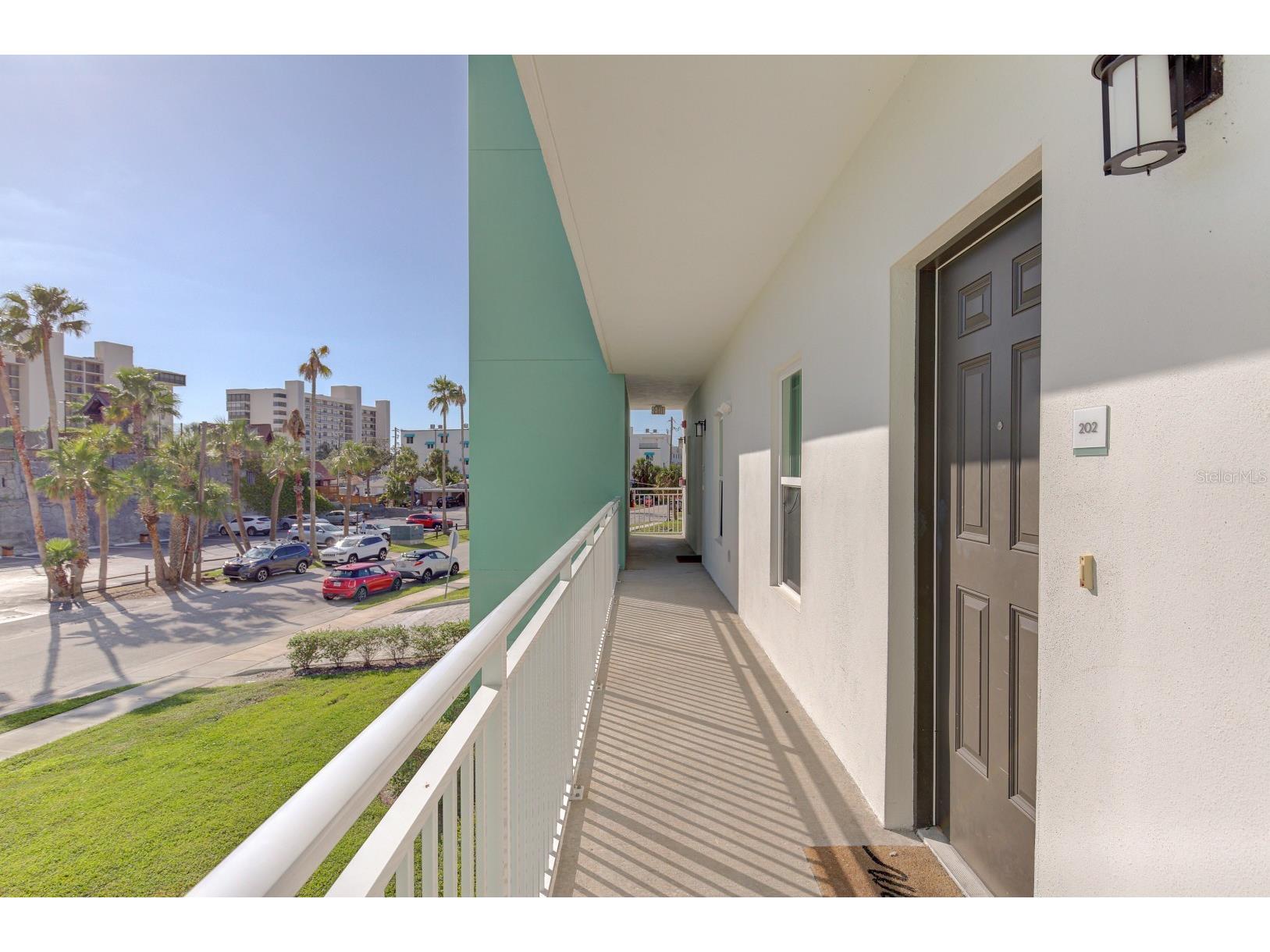 15305 1st Street E #202 Madeira Beach FL 33708 - BOCA CIEGA INTRACOASTAL TB8484925 image4
