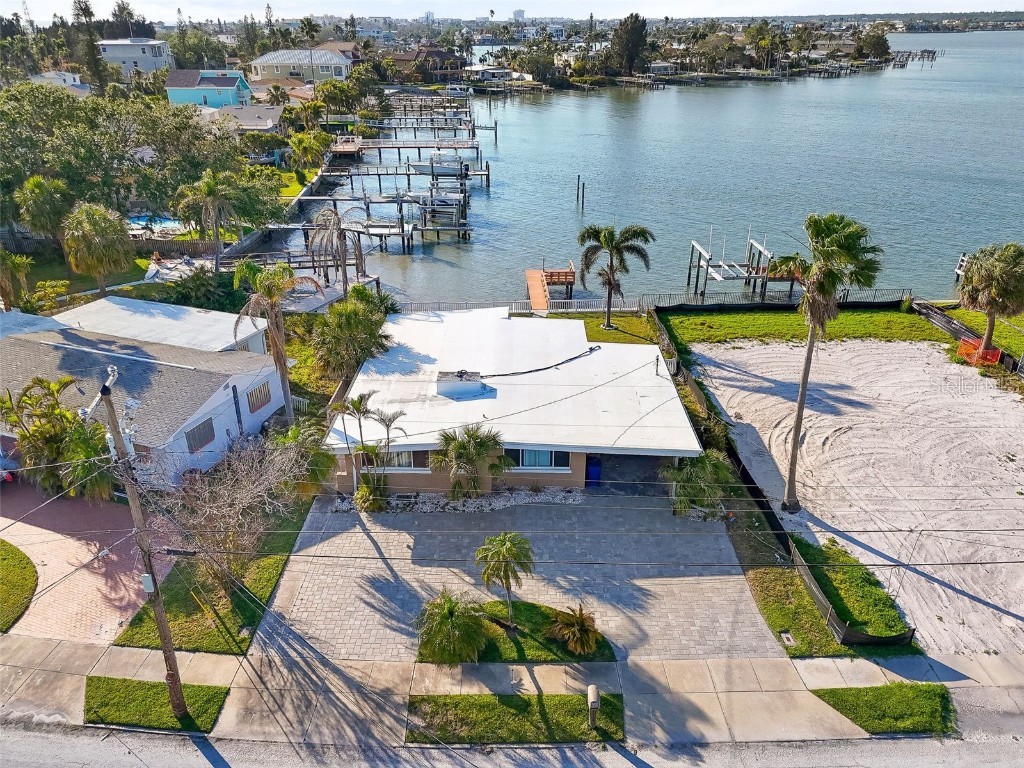 15305 Harbor Drive Madeira Beach FL 33708 - INTRACOASTAL WATERWAY A4649691 image10