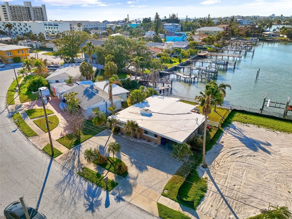 15305 Harbor Drive Madeira Beach FL 33708 - INTRACOASTAL WATERWAY A4649691 image12