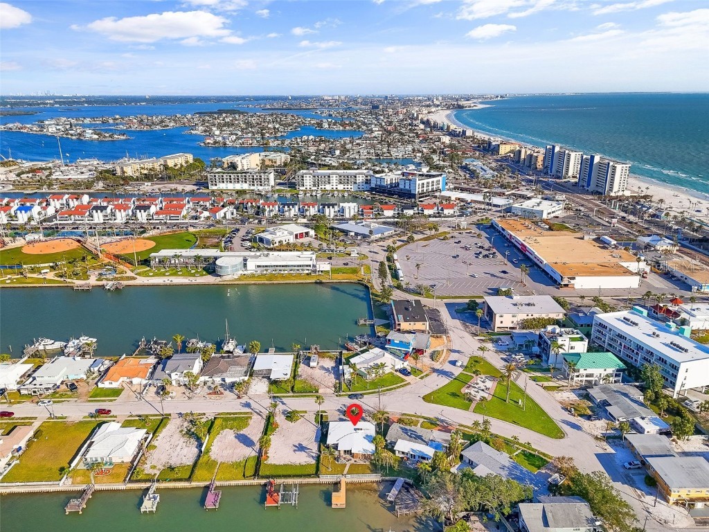 15305 Harbor Drive Madeira Beach FL 33708 - INTRACOASTAL WATERWAY A4649691 image5