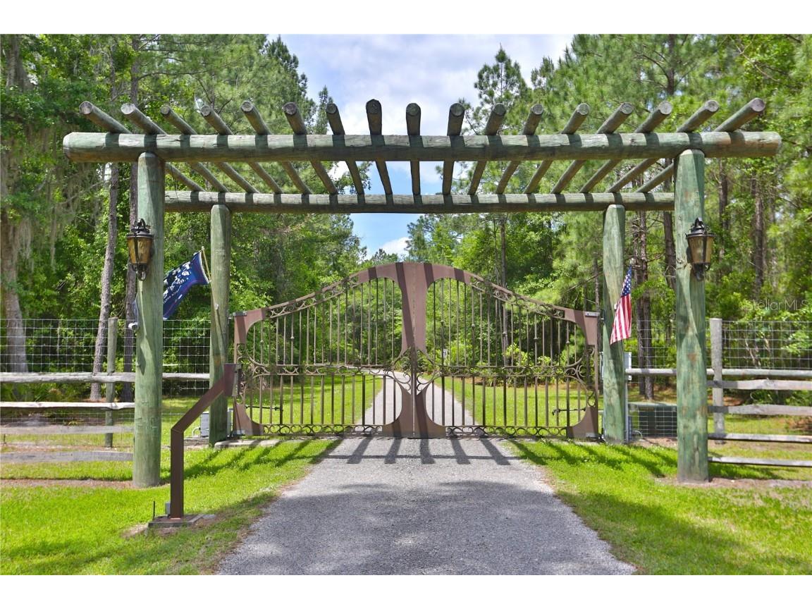 15305 NW Hwy 320 Micanopy FL 32667 - LAKE LEDWITH OM704652 image2