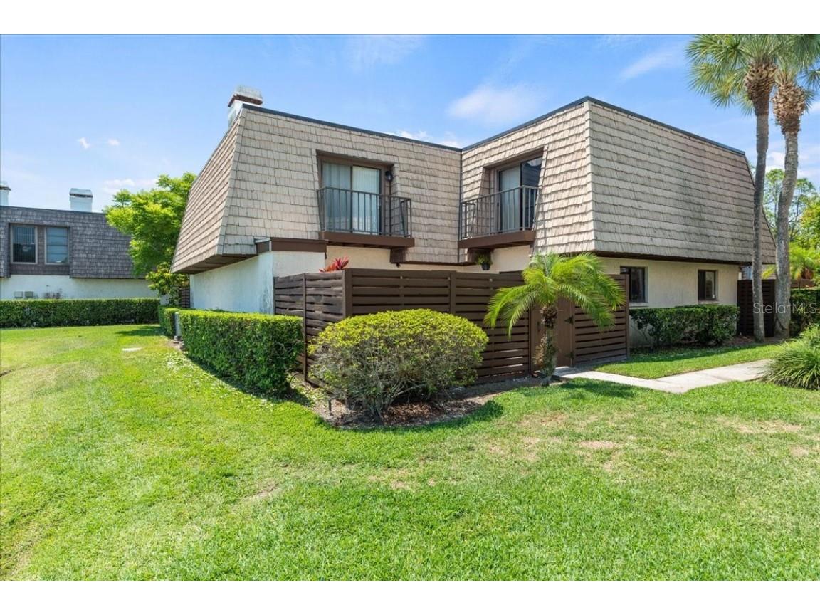 15305 W Pond Woods Drive #15305 Tampa FL 33618 T3445735 image1