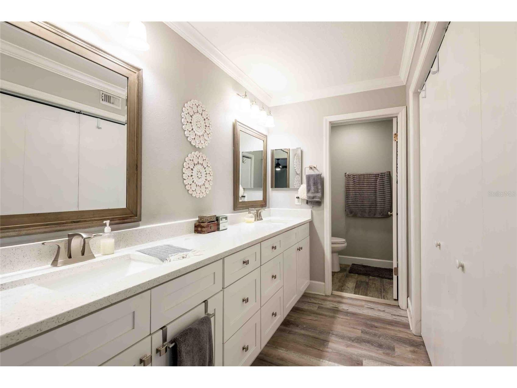 15307 W Pond Woods Drive #301 Tampa FL 33618 TB8512188 image22