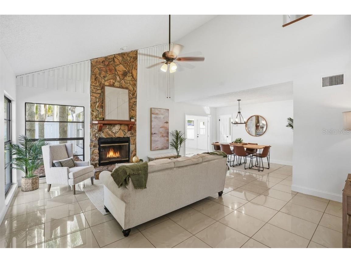 15307 Winterwind Drive Tampa FL 33624 W7880722 image9