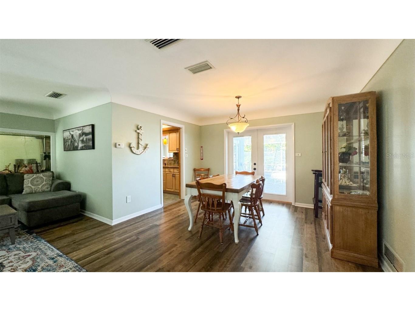 1531 Hill Drive Largo FL 33770 TB8450060 image10