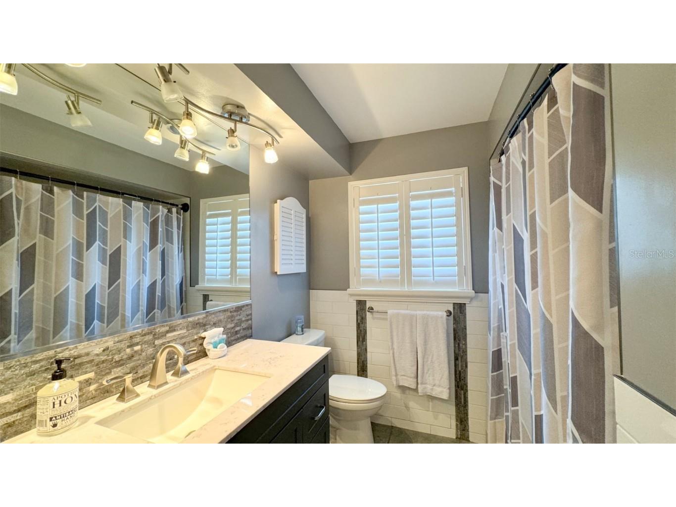 1531 Hill Drive Largo FL 33770 TB8450060 image7