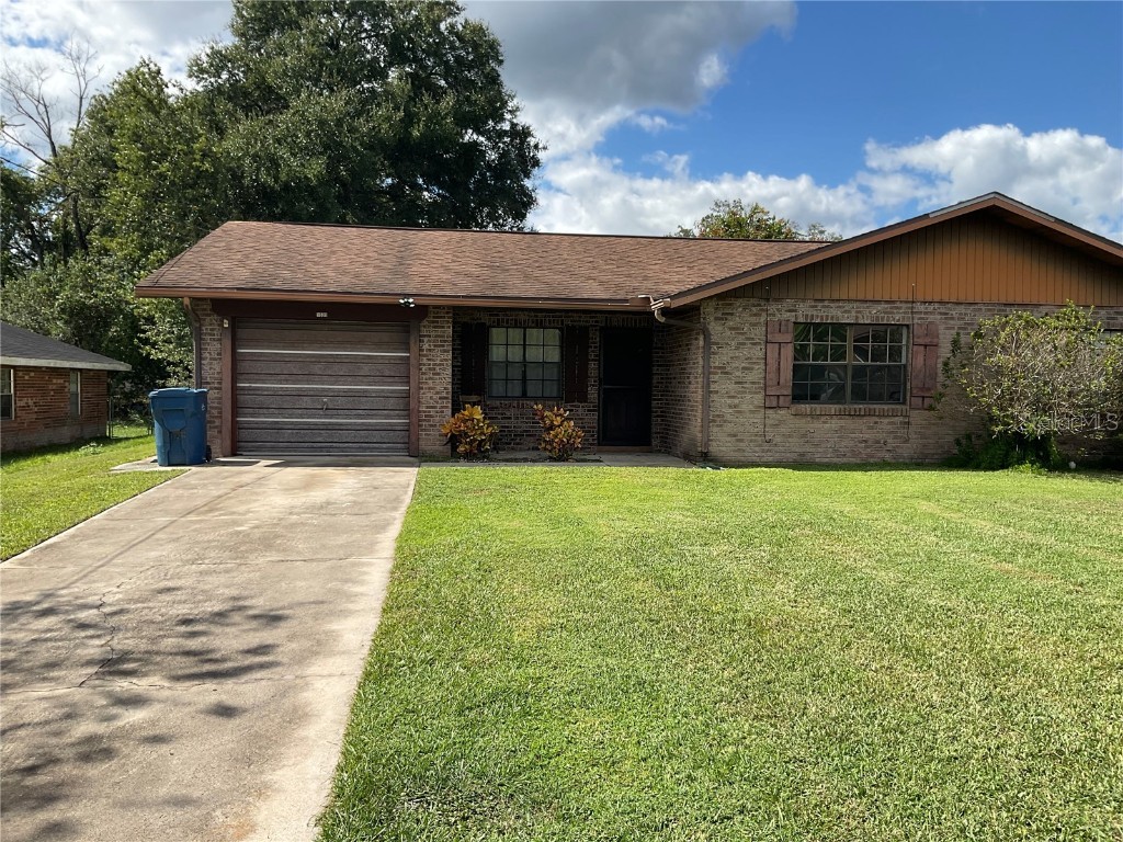 1531 S Montgomery Street Deland FL 32720 V4945405 image1