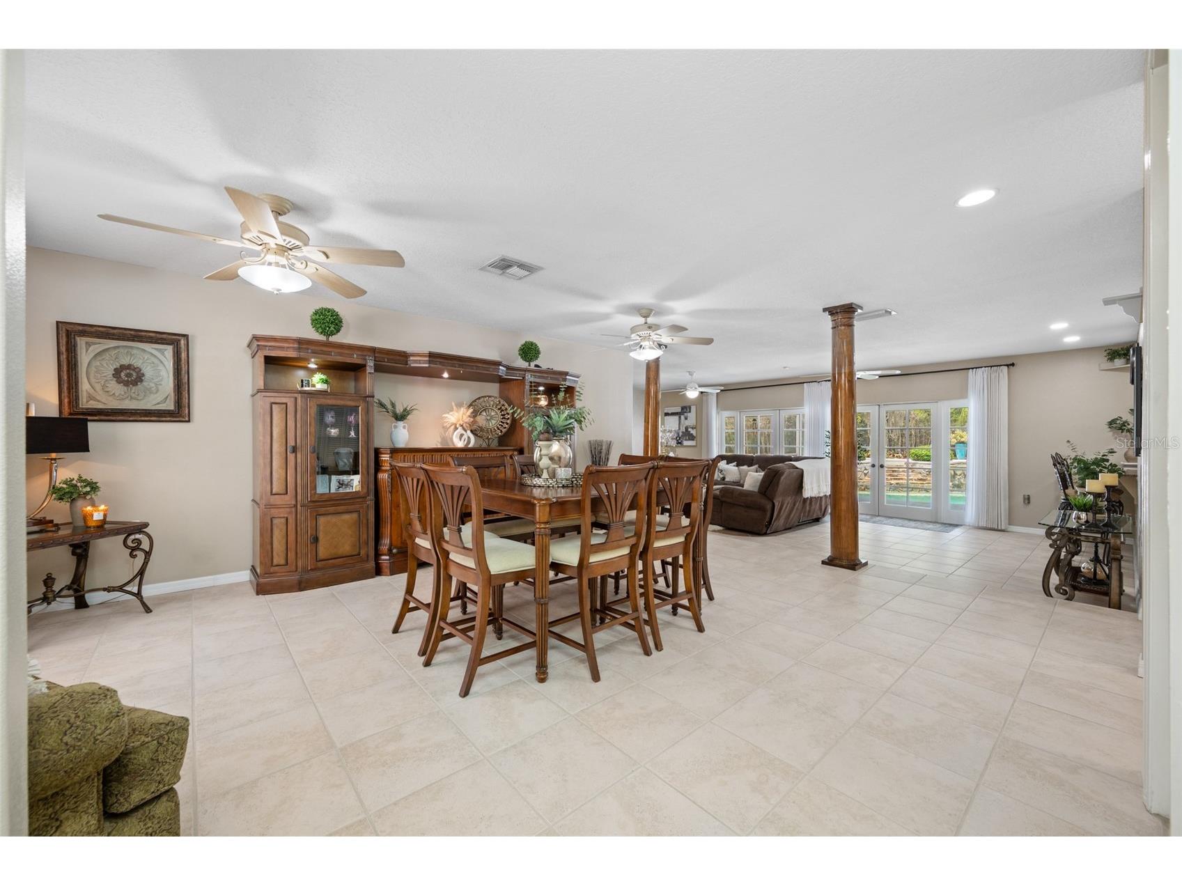 15314 Lake Magdalene Boulevard Tampa FL 33618 TB8505655 image17