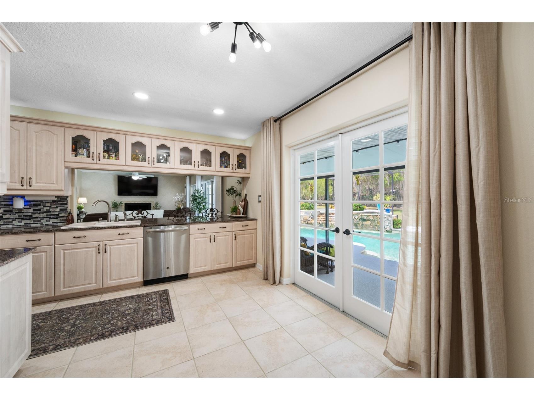 15314 Lake Magdalene Boulevard Tampa FL 33618 TB8505655 image32