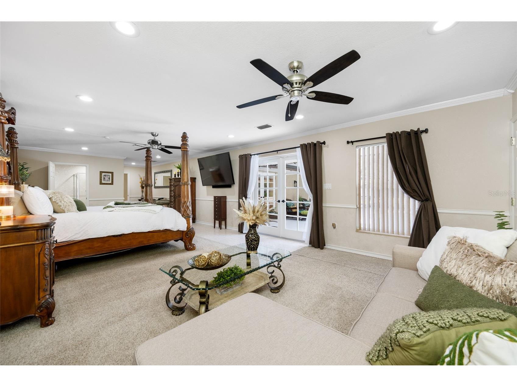 15314 Lake Magdalene Boulevard Tampa FL 33618 TB8505655 image40