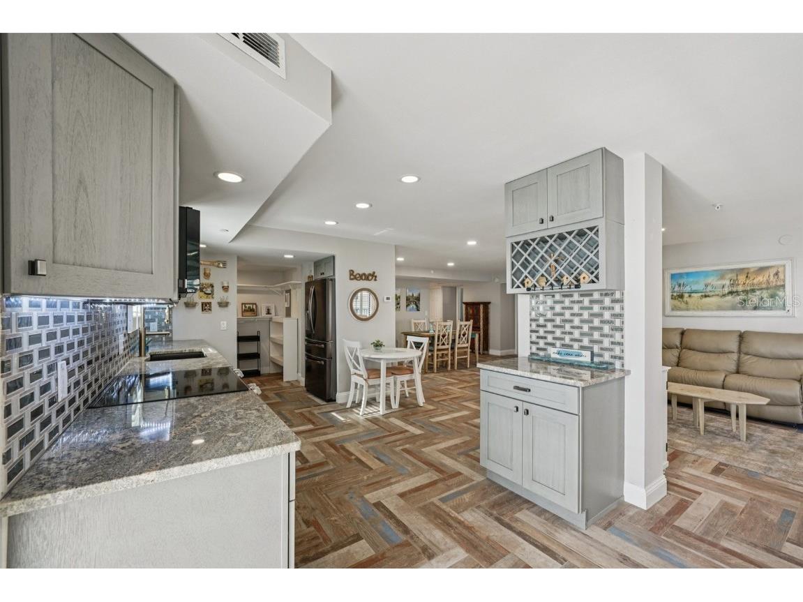 15316 Gulf Boulevard #301 Madeira Beach FL 33708 - GULF TB8447552 image17