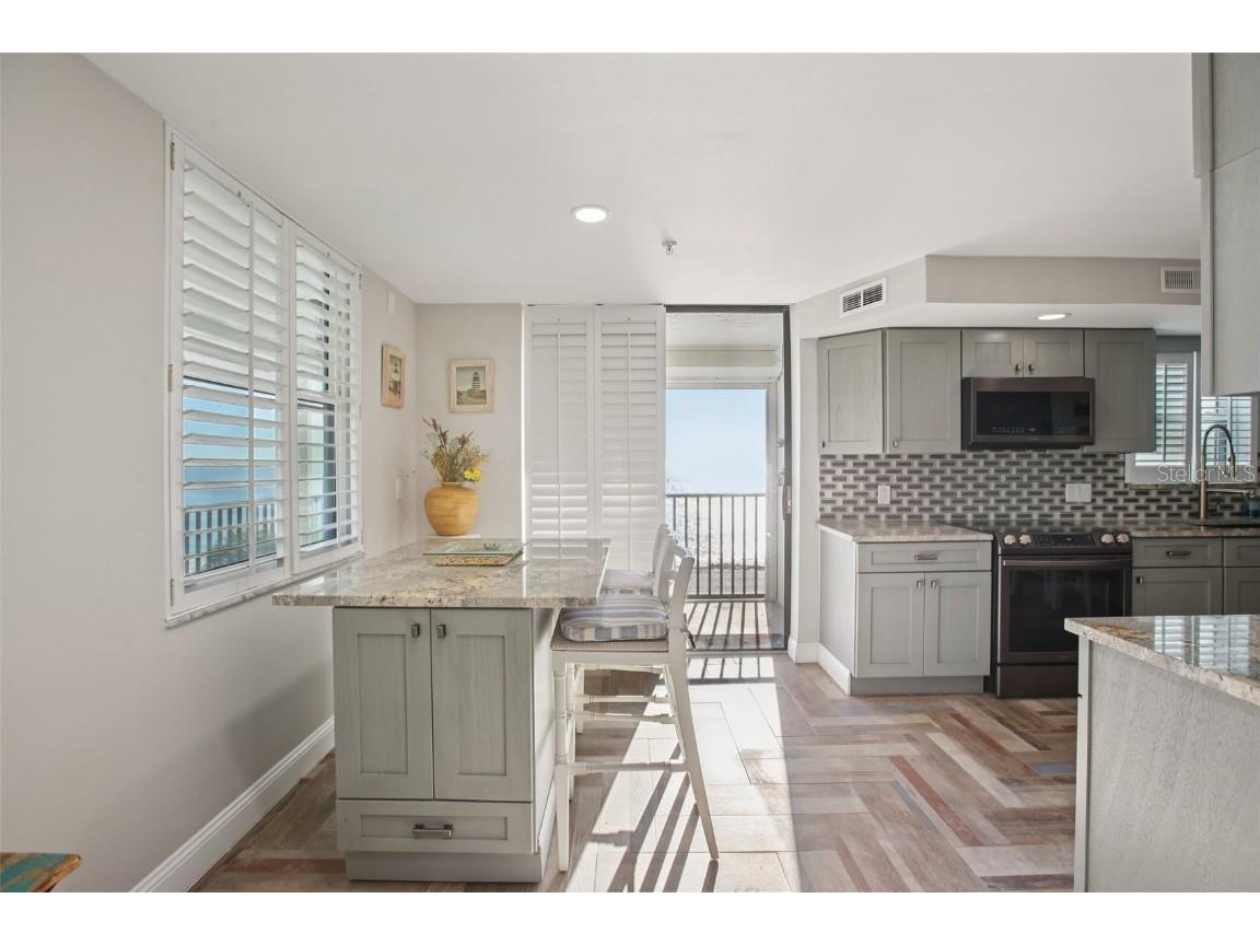 15316 Gulf Boulevard #301 Madeira Beach FL 33708 - GULF TB8447552 image18