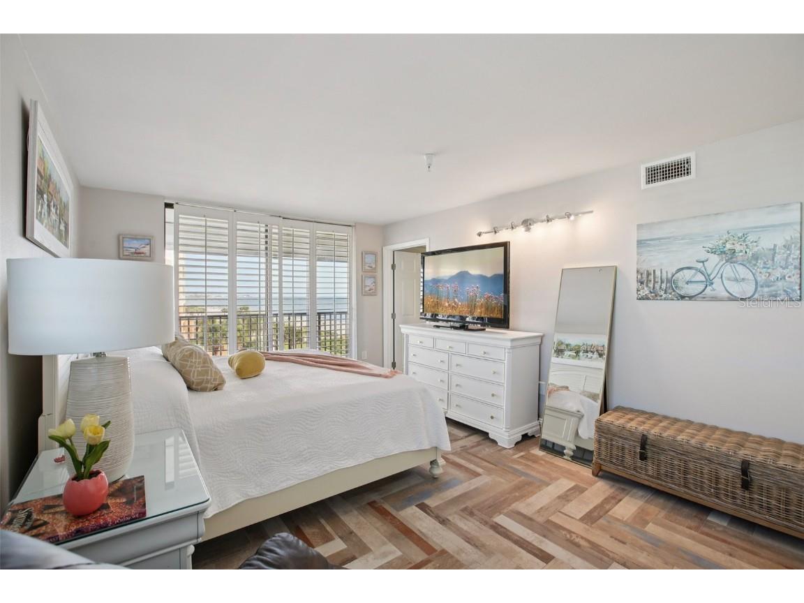 15316 Gulf Boulevard #301 Madeira Beach FL 33708 - GULF TB8447552 image20