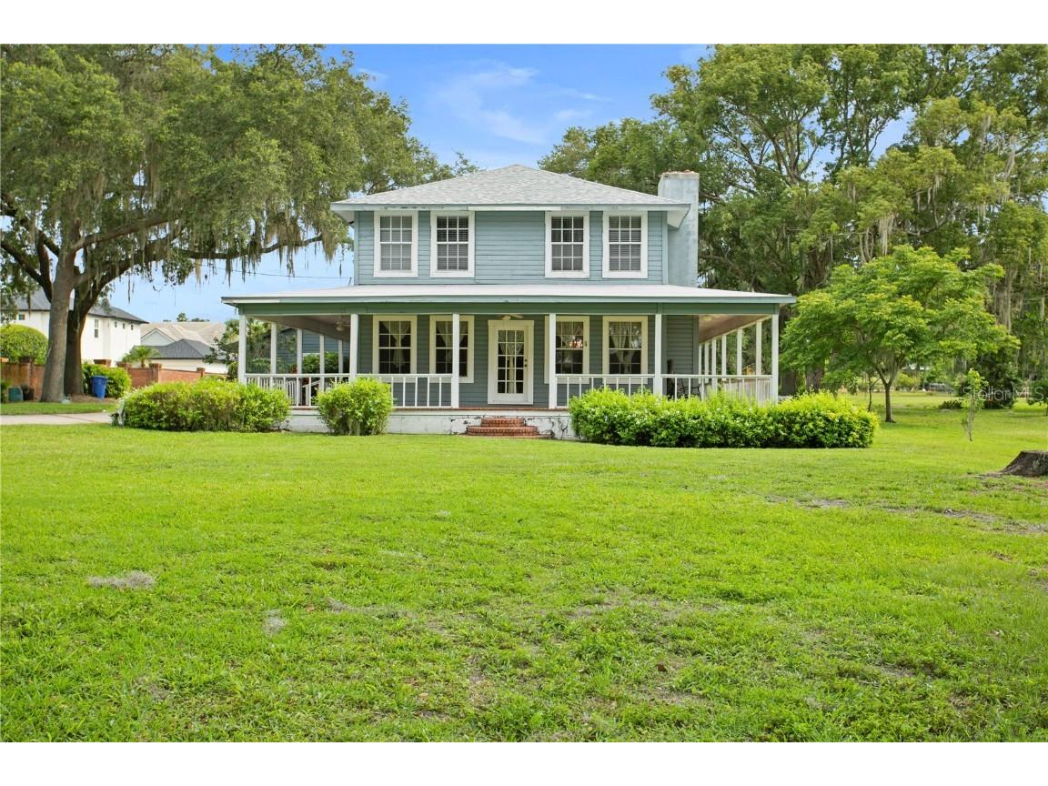 15317 Lake Magdalene Boulevard Tampa FL 33618 - LAKE PLATT T3386811 image1