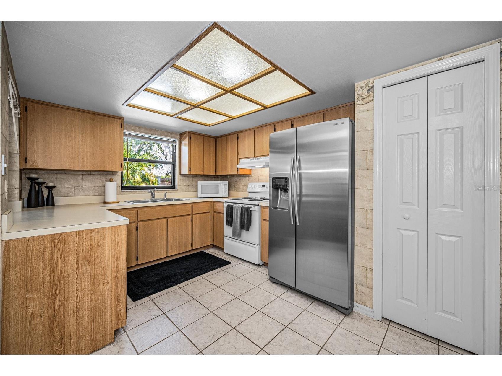 1533 Foxcroft Drive W Palm Harbor FL 34683 TB8479617 image14