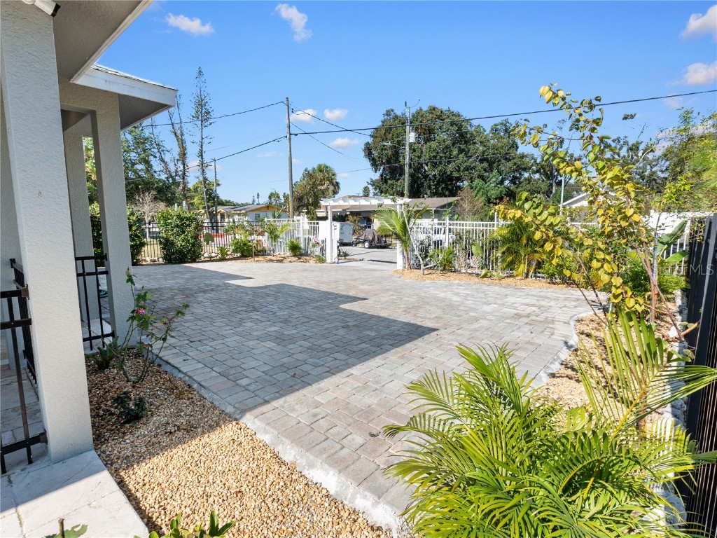 1534 25th Street Sarasota FL 34234 A4674427 image20