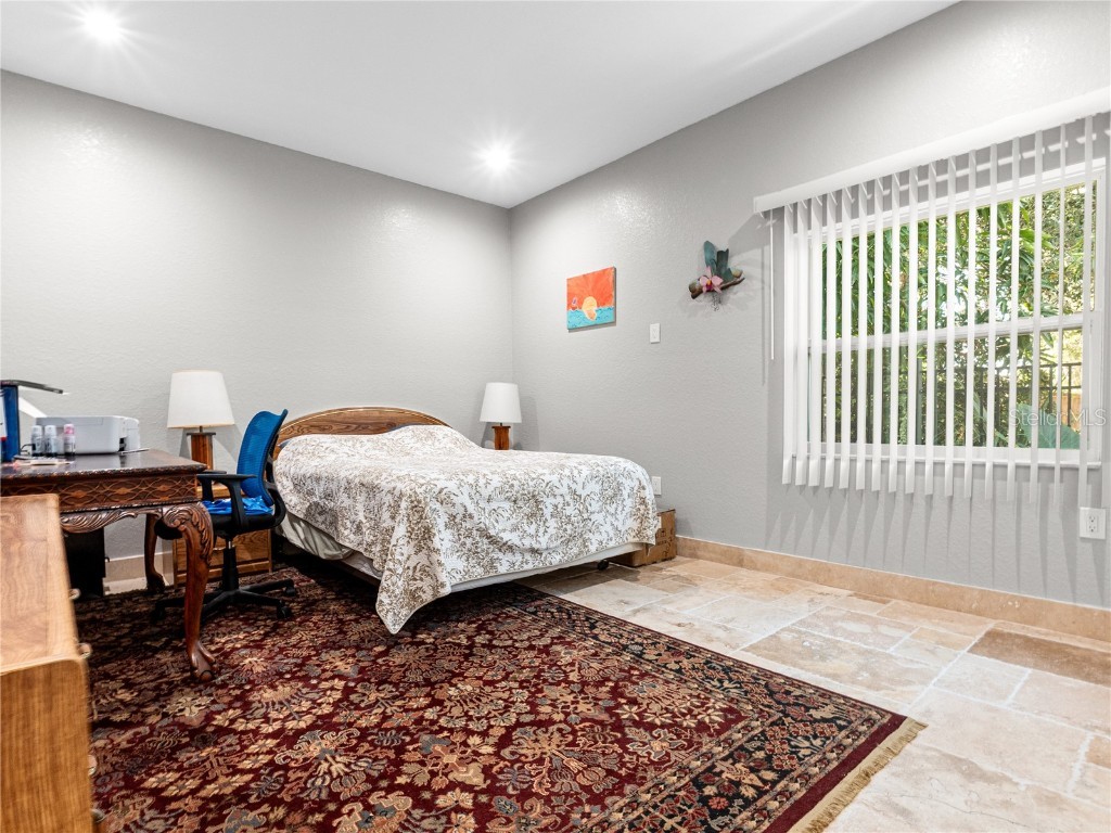 1534 25th Street Sarasota FL 34234 A4674427 image9