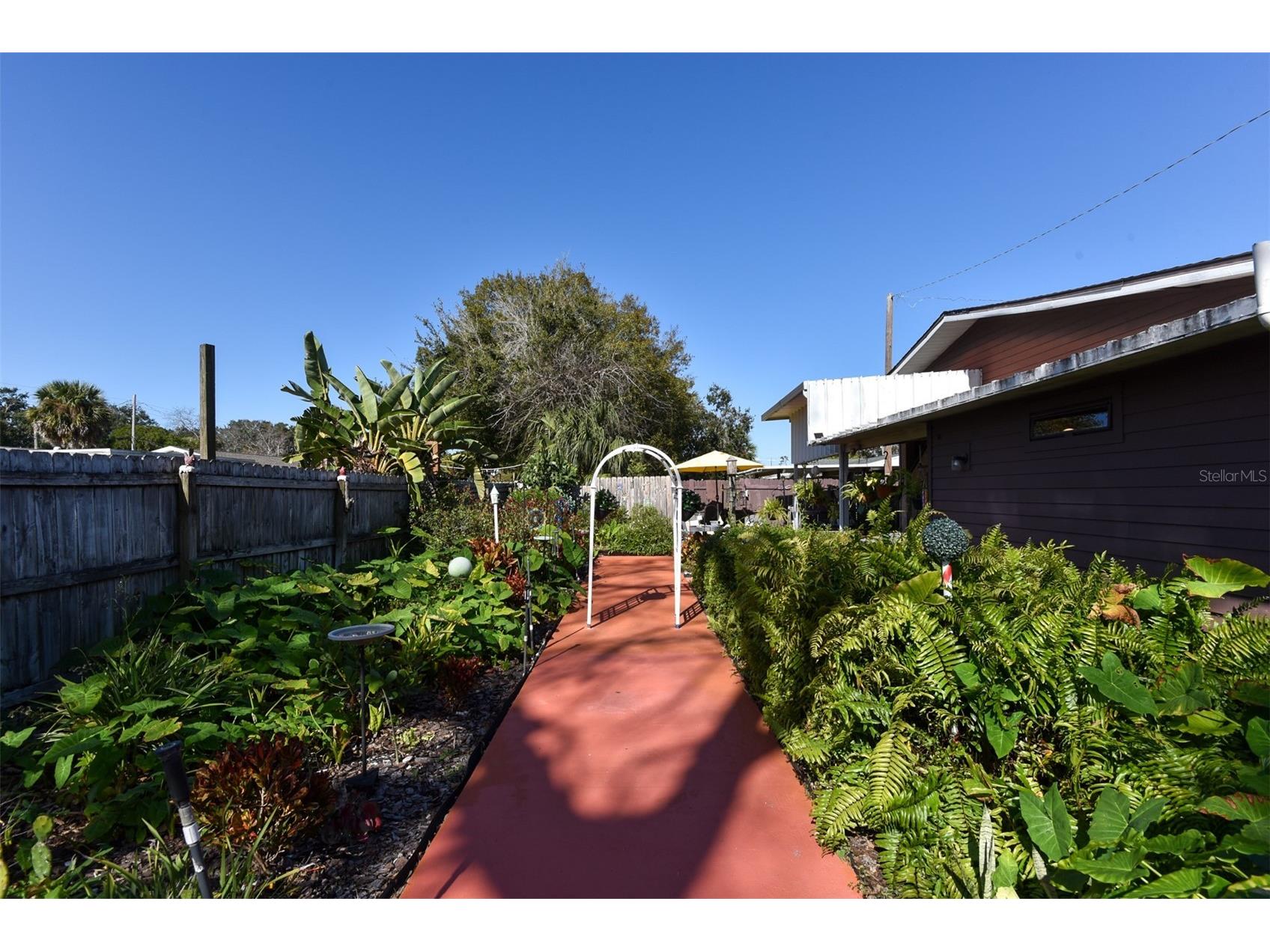 1534 Center Avenue Daytona Beach FL 32117 V4946948 image52