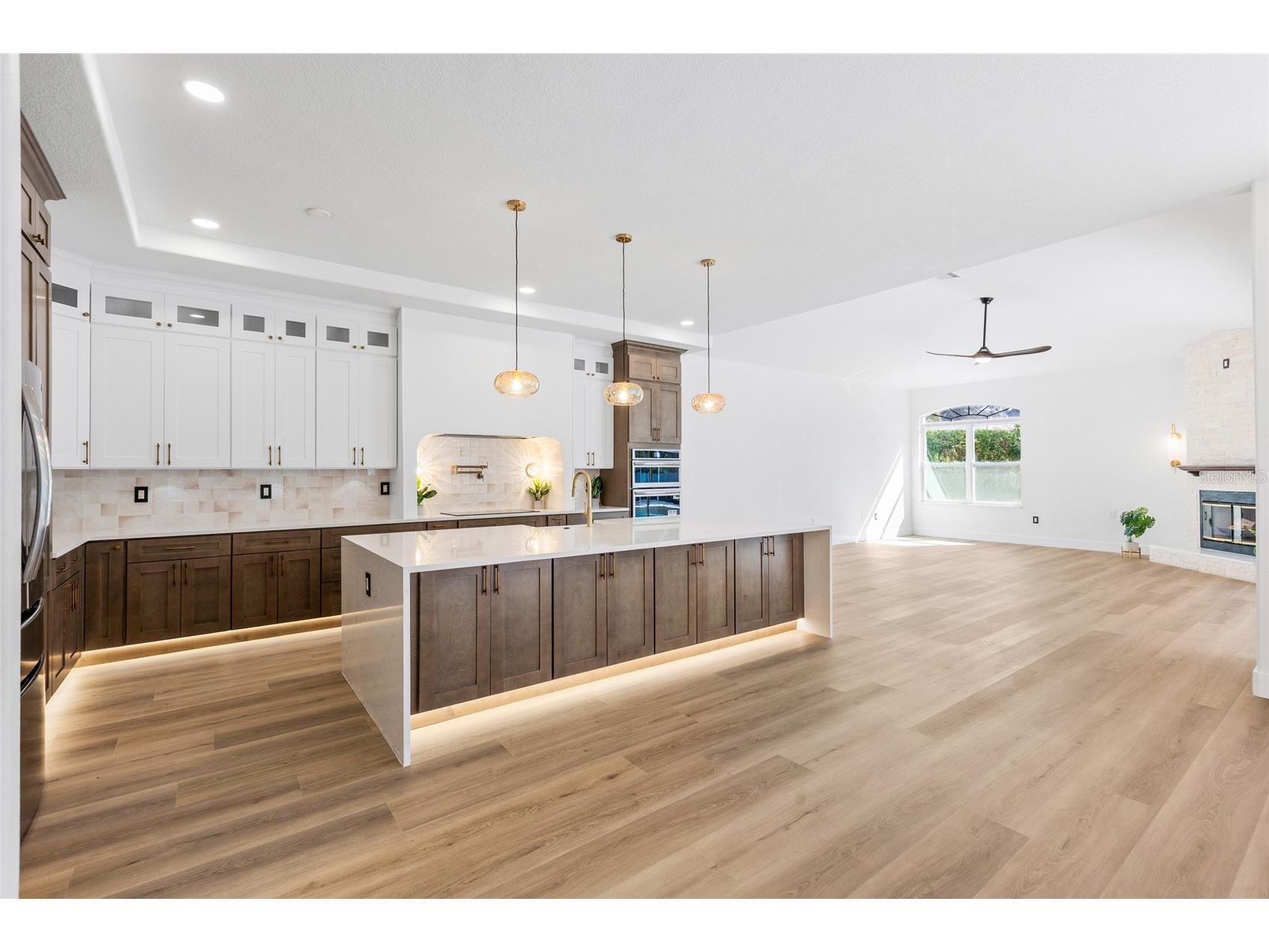 1534 E Lake Woodlands Parkway Oldsmar FL 34677 TB8509589 image14