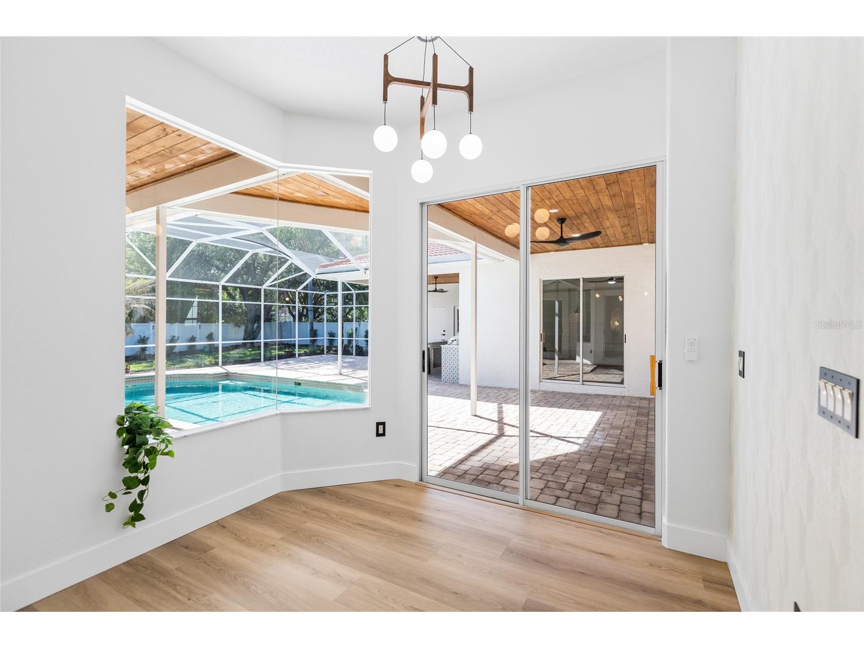 1534 E Lake Woodlands Parkway Oldsmar FL 34677 TB8509589 image22