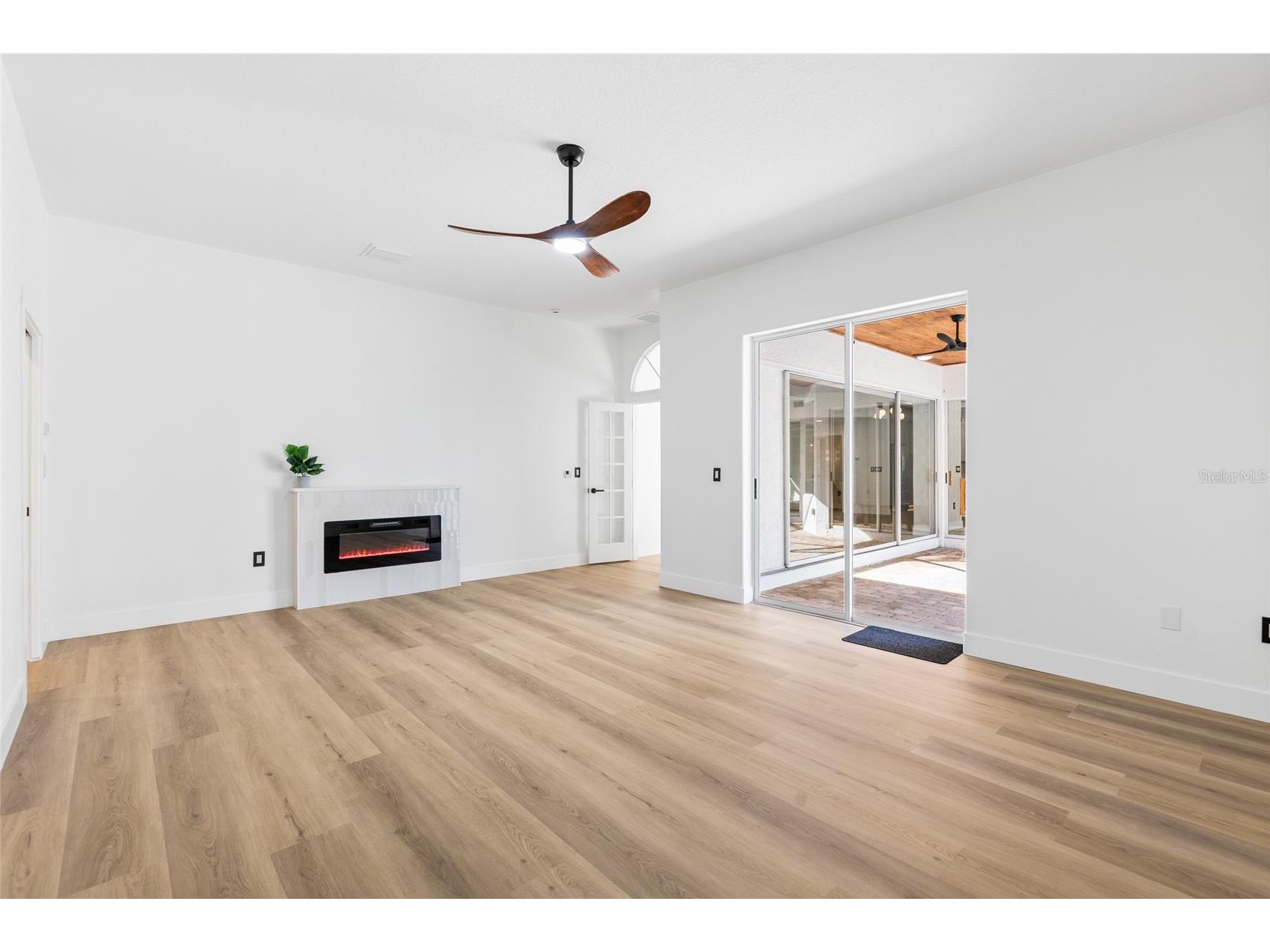 1534 E Lake Woodlands Parkway Oldsmar FL 34677 TB8509589 image29