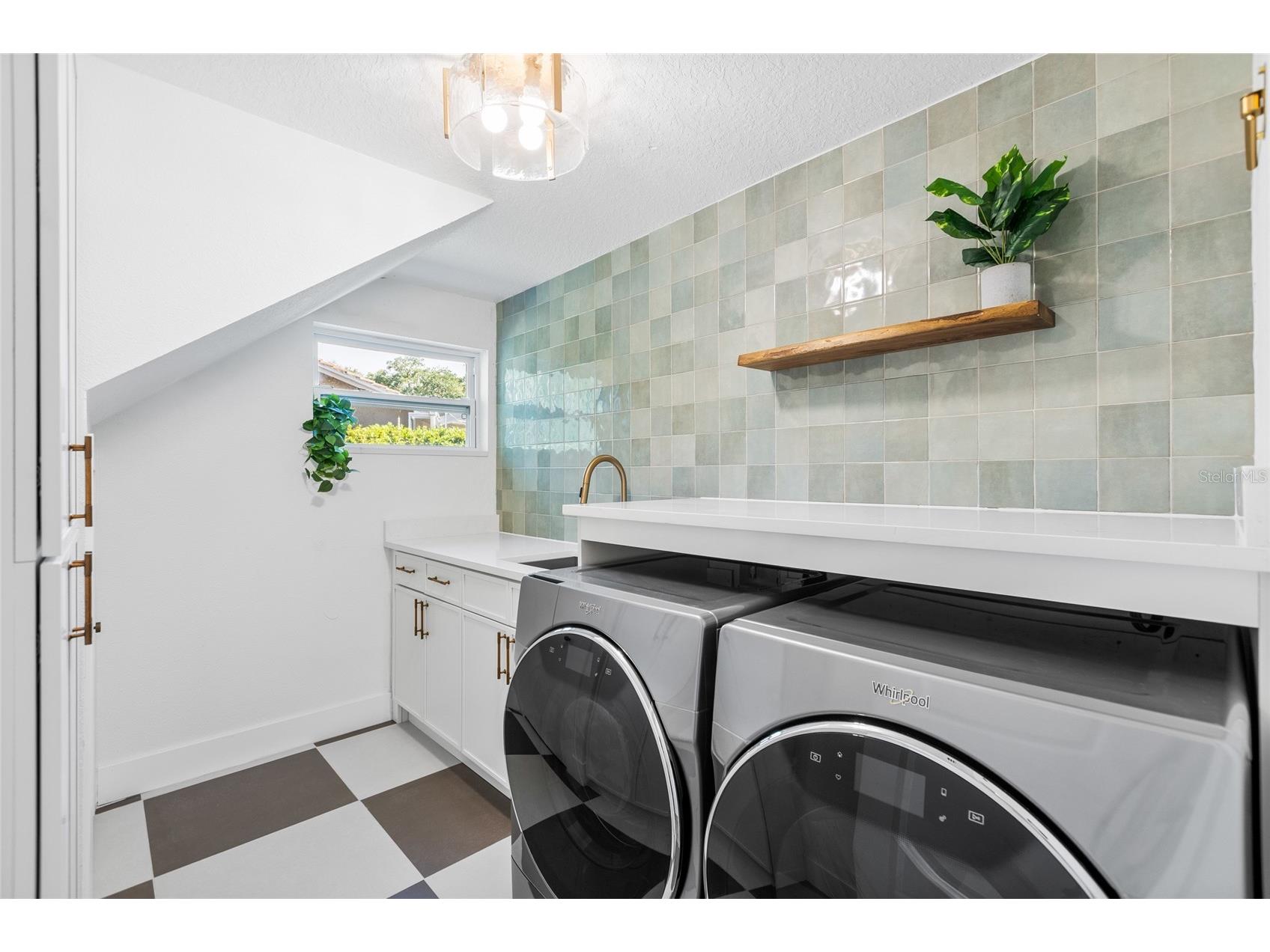 1534 E Lake Woodlands Parkway Oldsmar FL 34677 TB8509589 image37