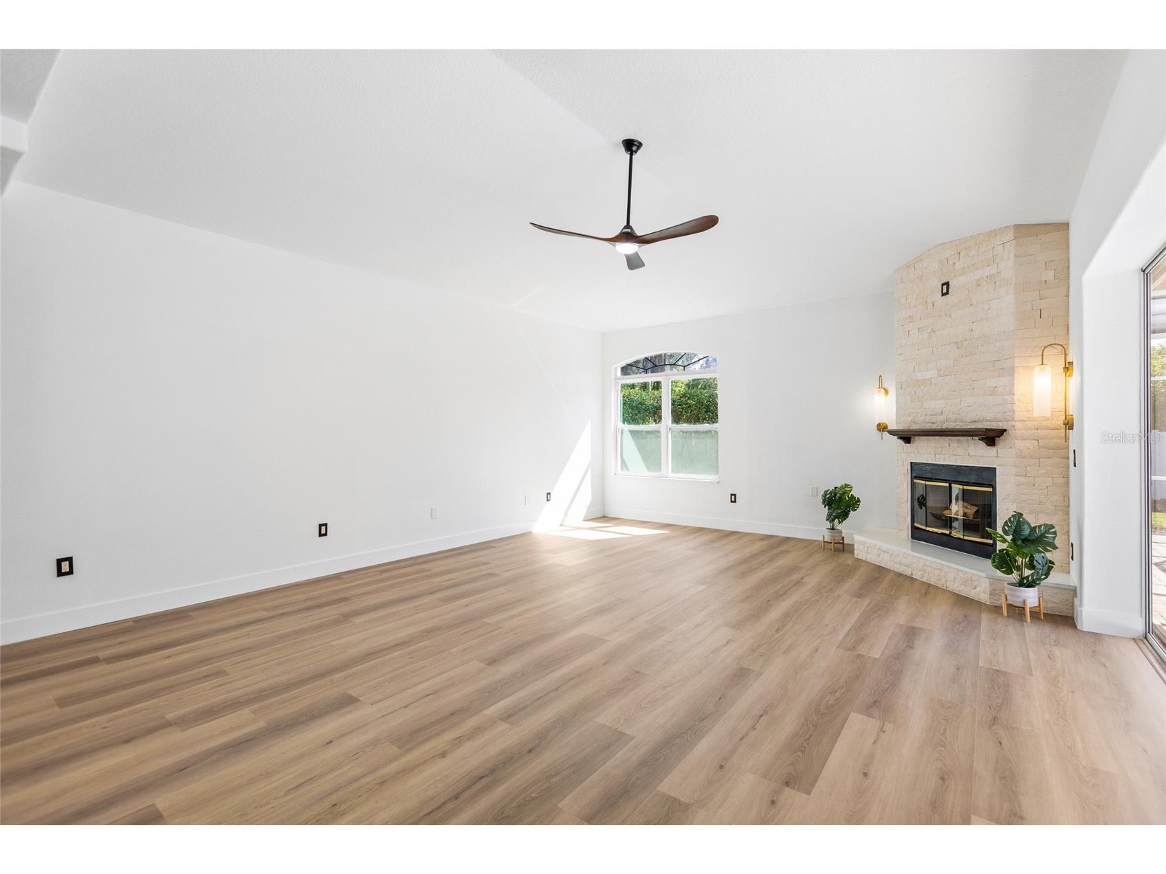 1534 E Lake Woodlands Parkway Oldsmar FL 34677 TB8509589 image9