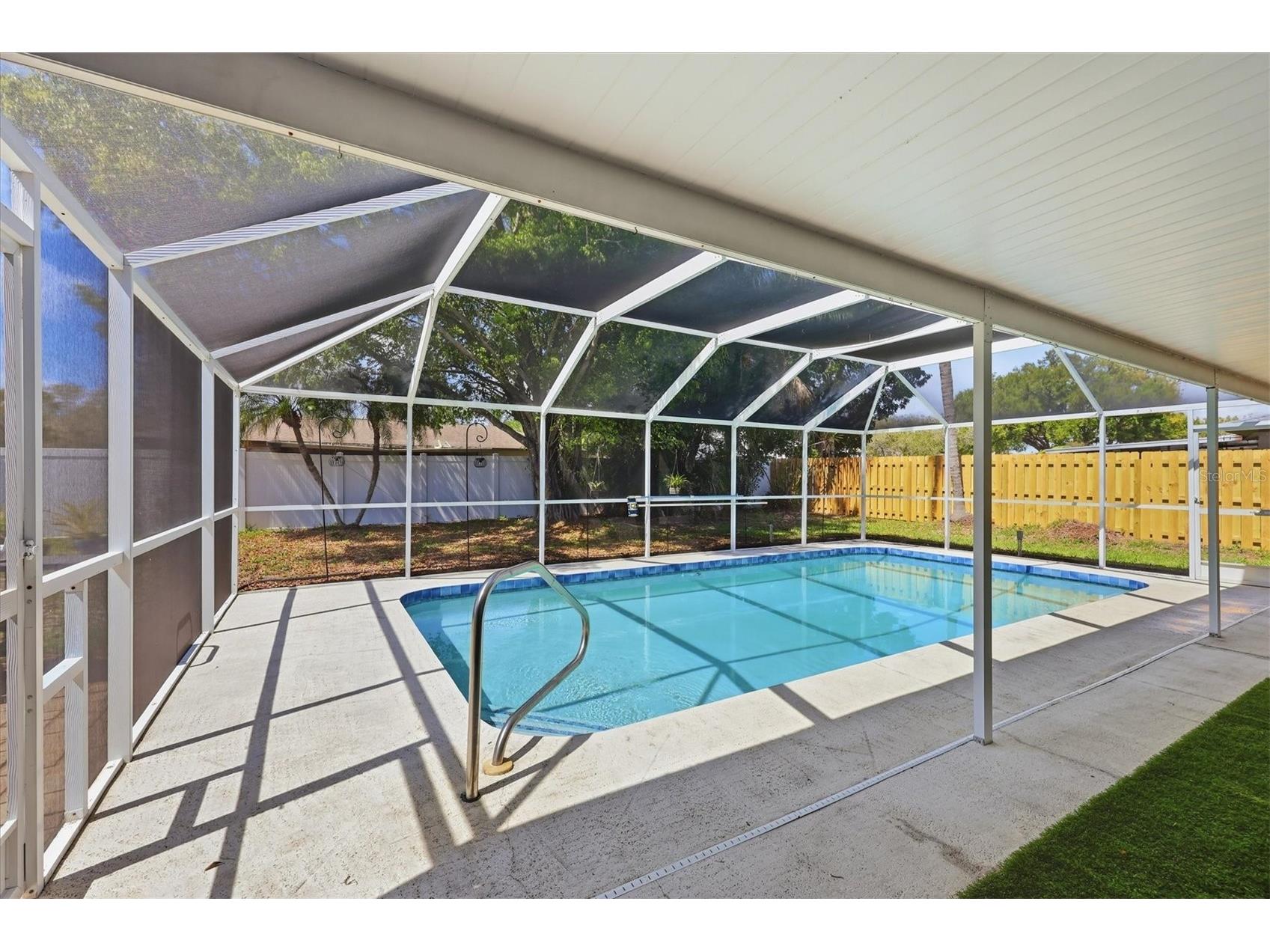 1534 Georgetowne Lane Sarasota FL 34232 A4686371 image36