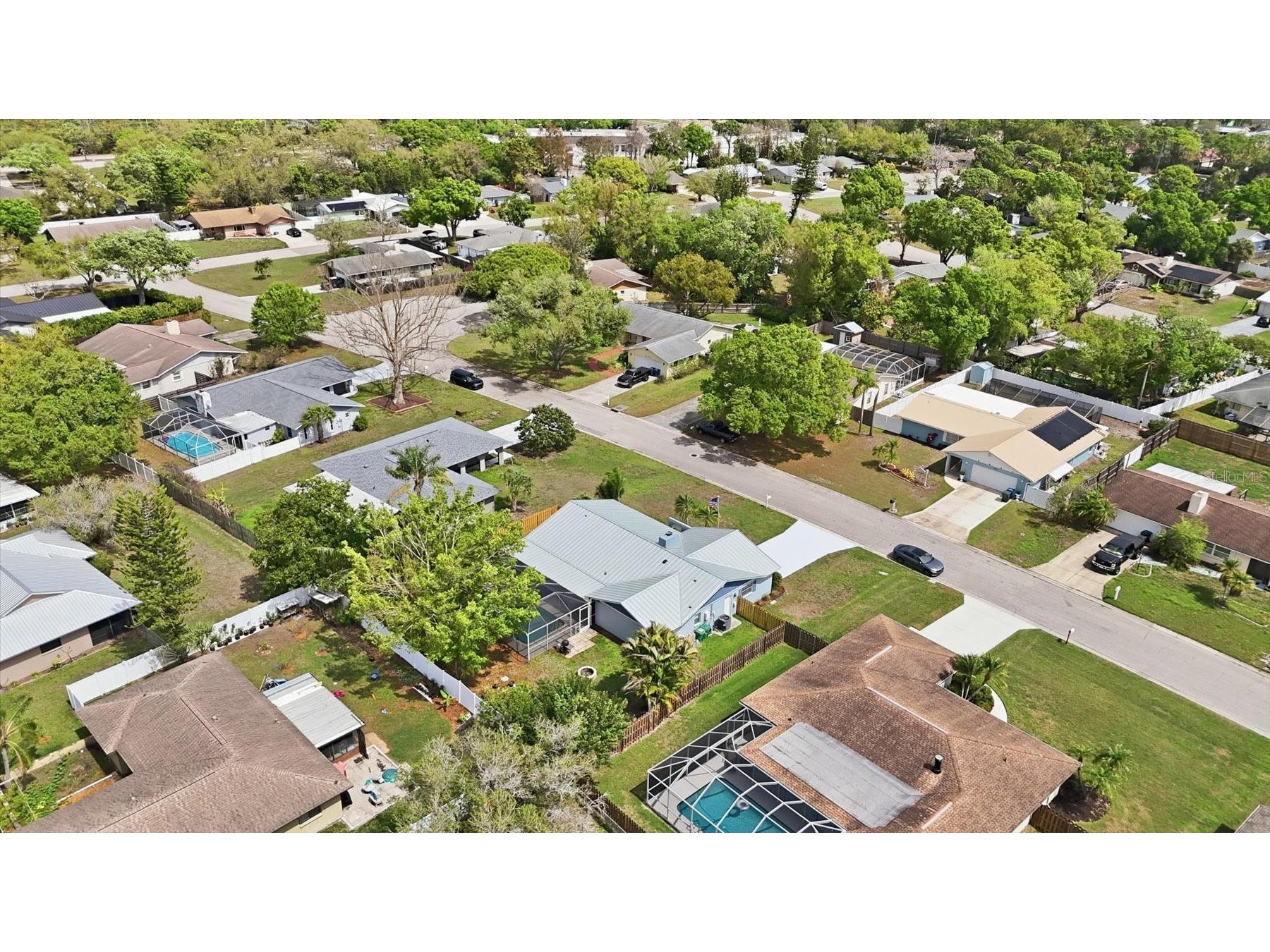 1534 Georgetowne Lane Sarasota FL 34232 A4686371 image44