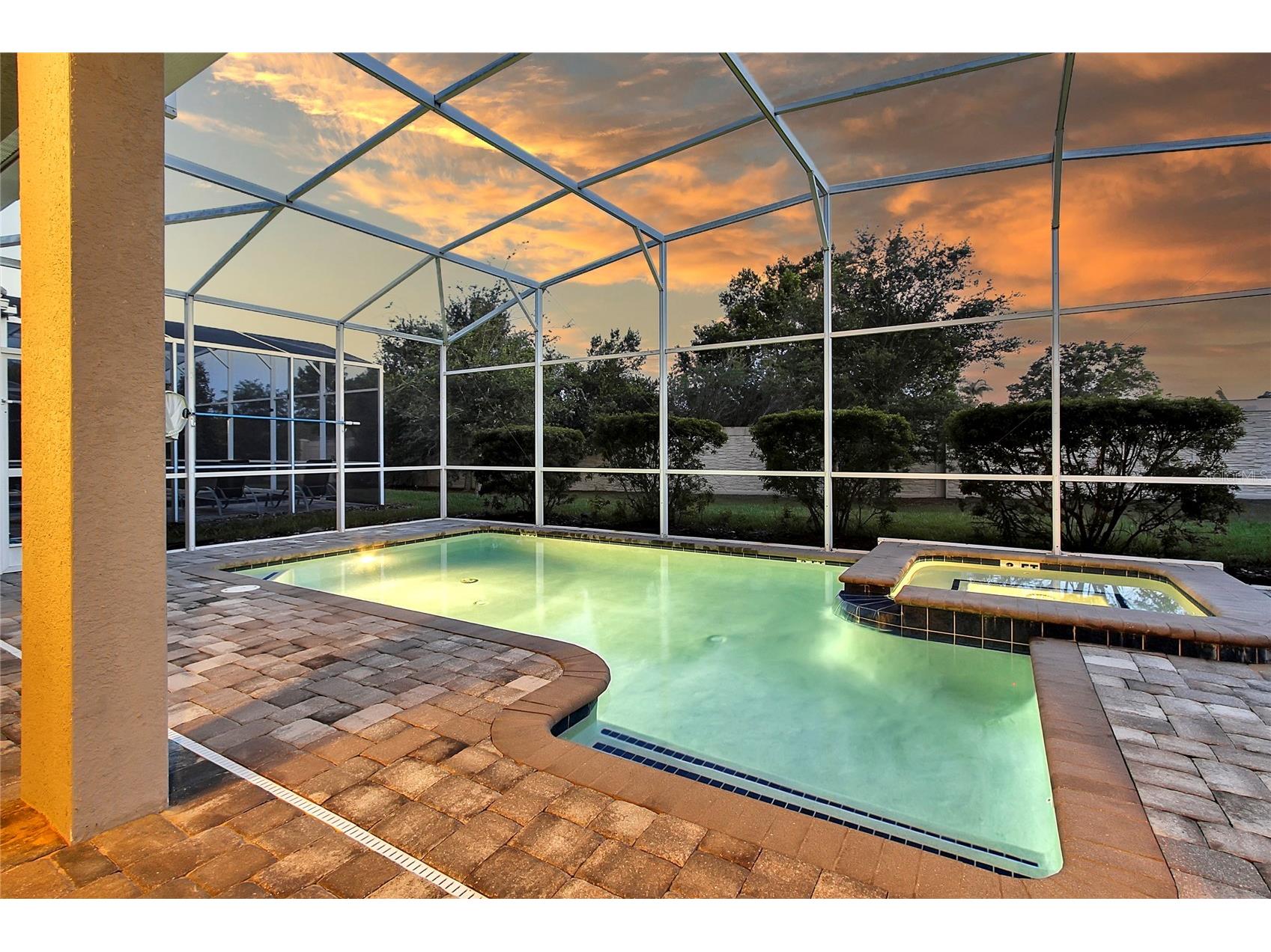 1534 Moon Valley Drive Davenport FL 33896 O6393737 image4