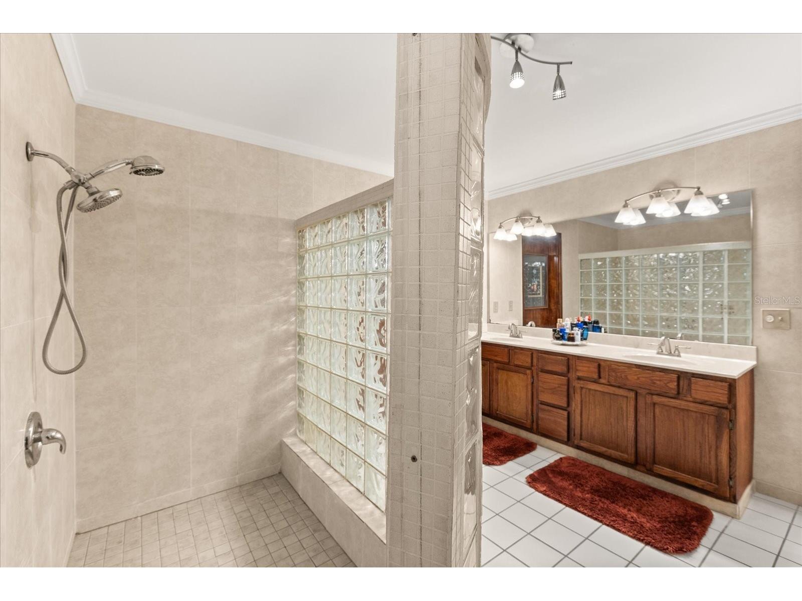 1534 Perez Orlando FL 32825 O6384532 image12
