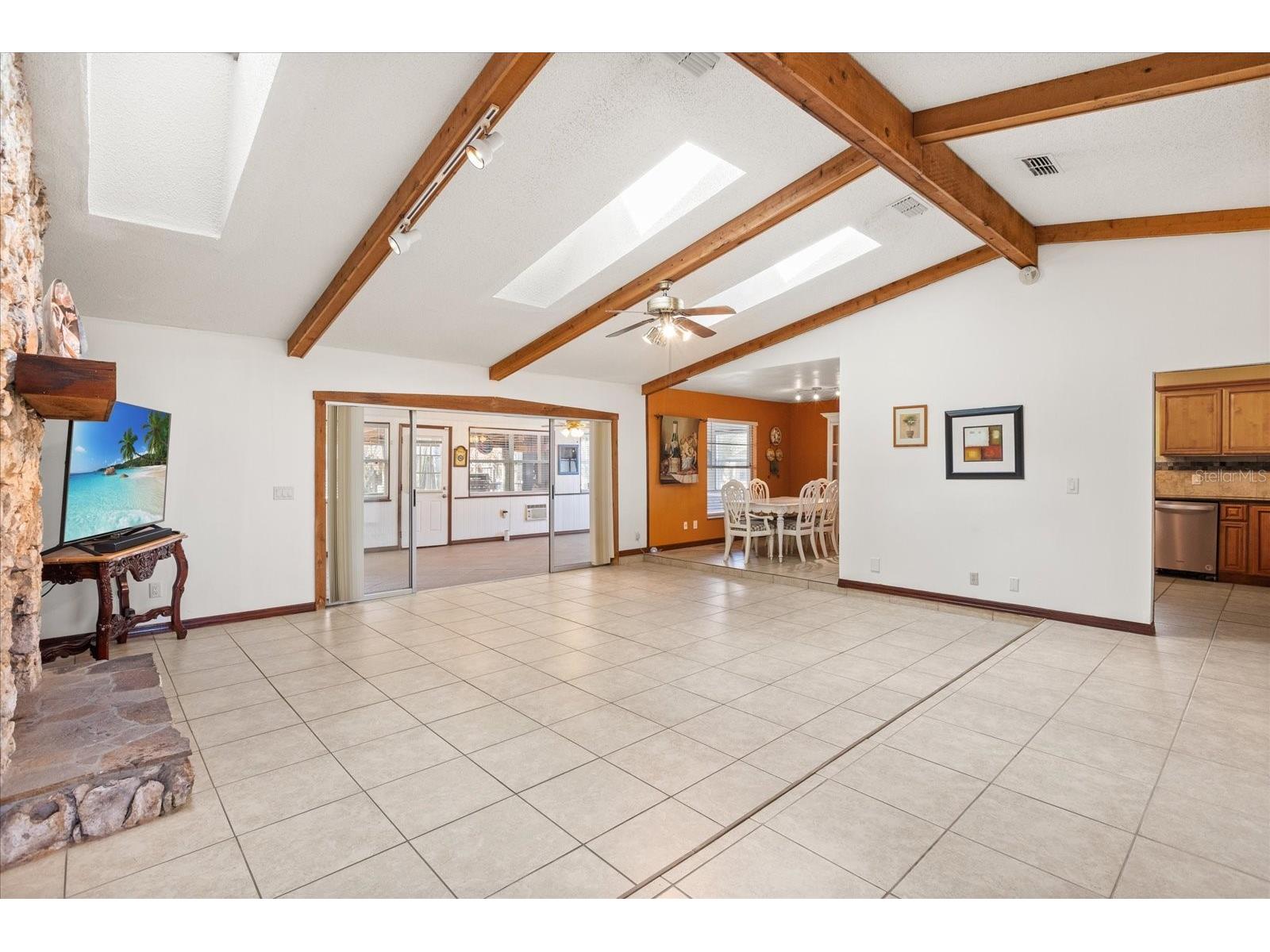 1534 Perez Orlando FL 32825 O6384532 image5