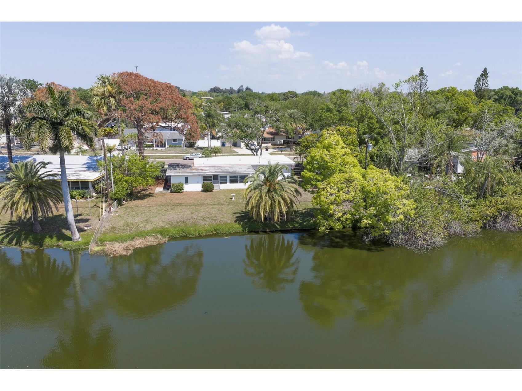 15348 Bedford Circle W Clearwater FL 33764 TB8492507 image29