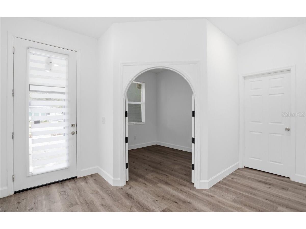 1535 13th Street S Saint Petersburg FL 33705 TB8482238 image11