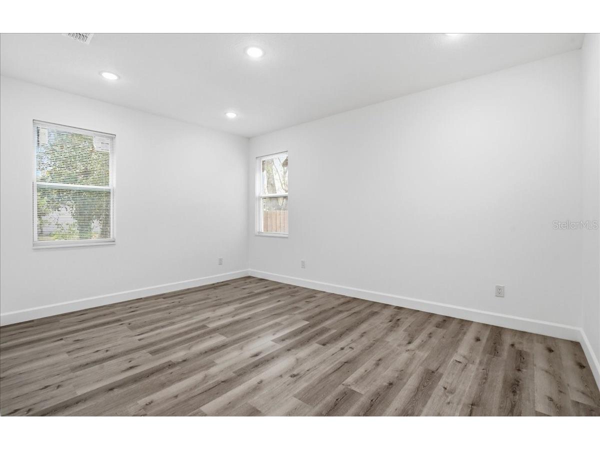 1535 13th Street S Saint Petersburg FL 33705 TB8482238 image13