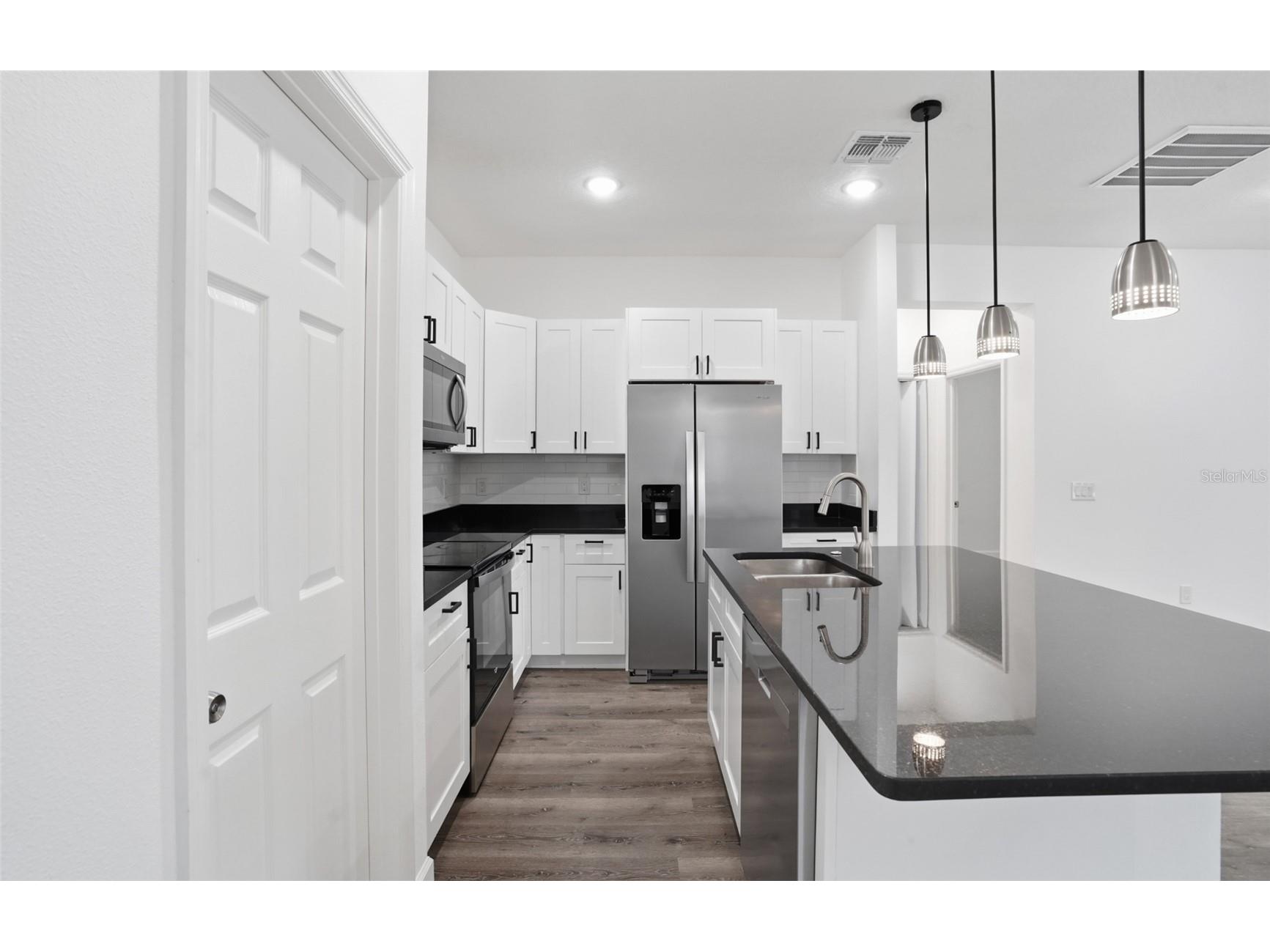 1535 13th Street S Saint Petersburg FL 33705 TB8496520 image11