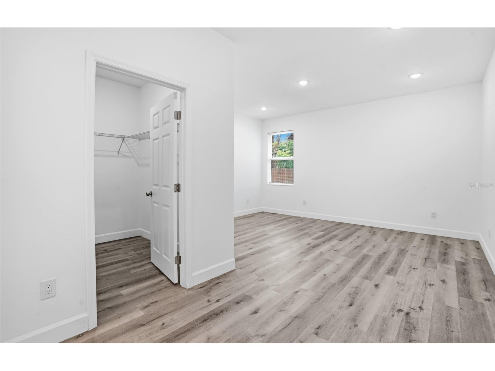 1535 13th Street S Saint Petersburg FL 33705 TB8496520 image28