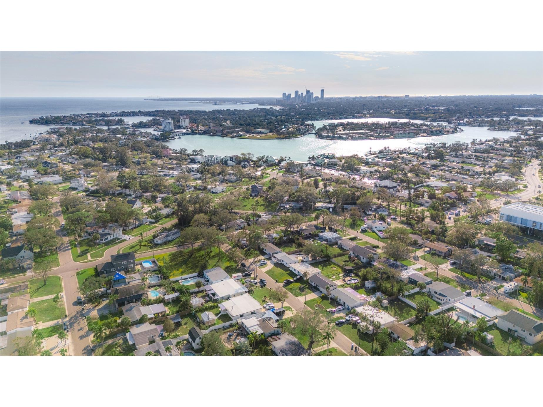 1535 Connecticut Avenue NE Saint Petersburg FL 33703 TB8325507 image15