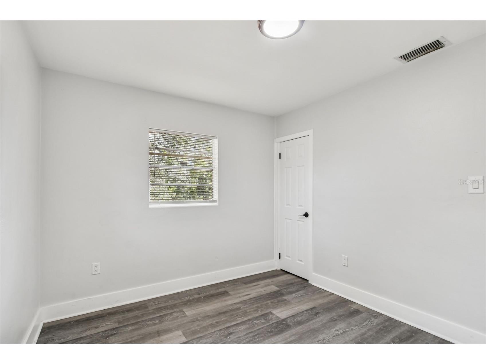 1535 Hialeah Street Orlando FL 32808 TB8473120 image34