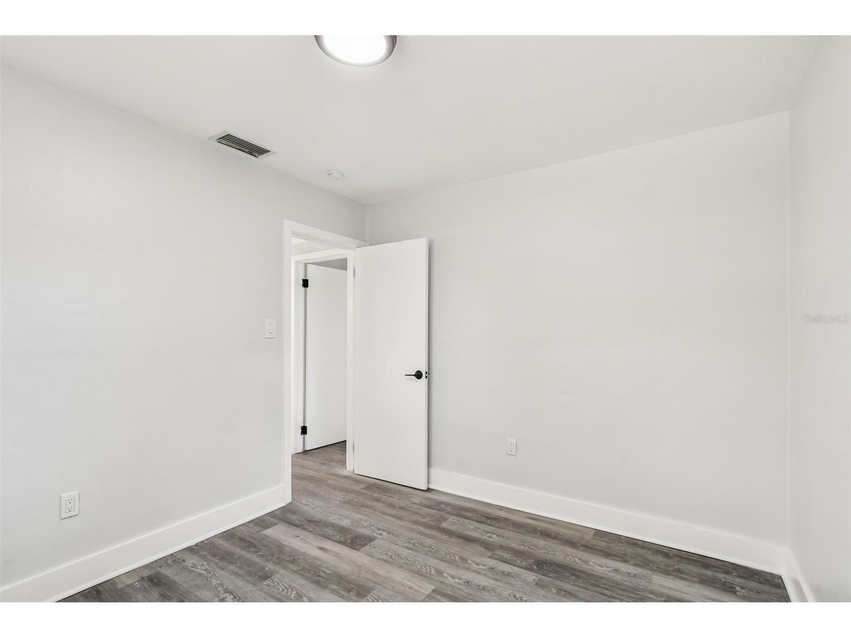 1535 Hialeah Street Orlando FL 32808 TB8473120 image35