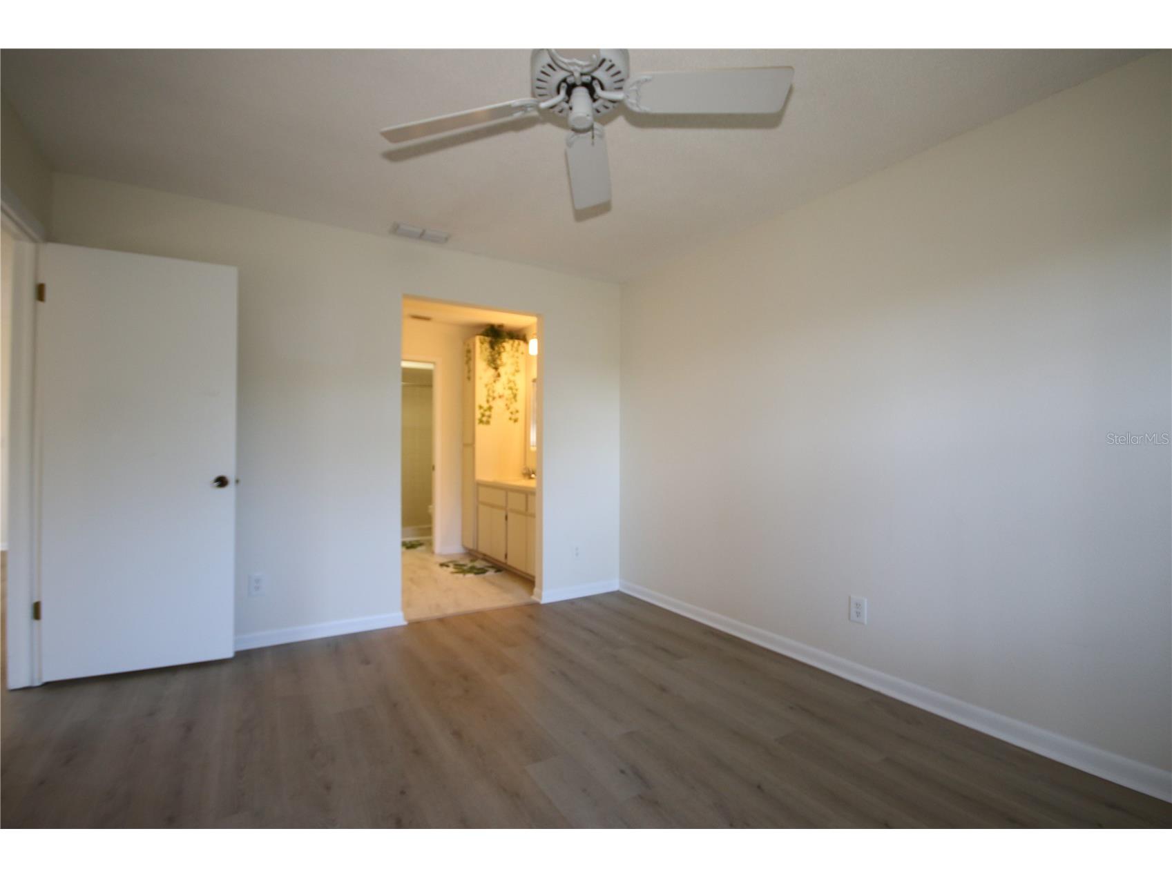 1535 Nursery Road #403 Clearwater FL 33756 TB8522582 image11